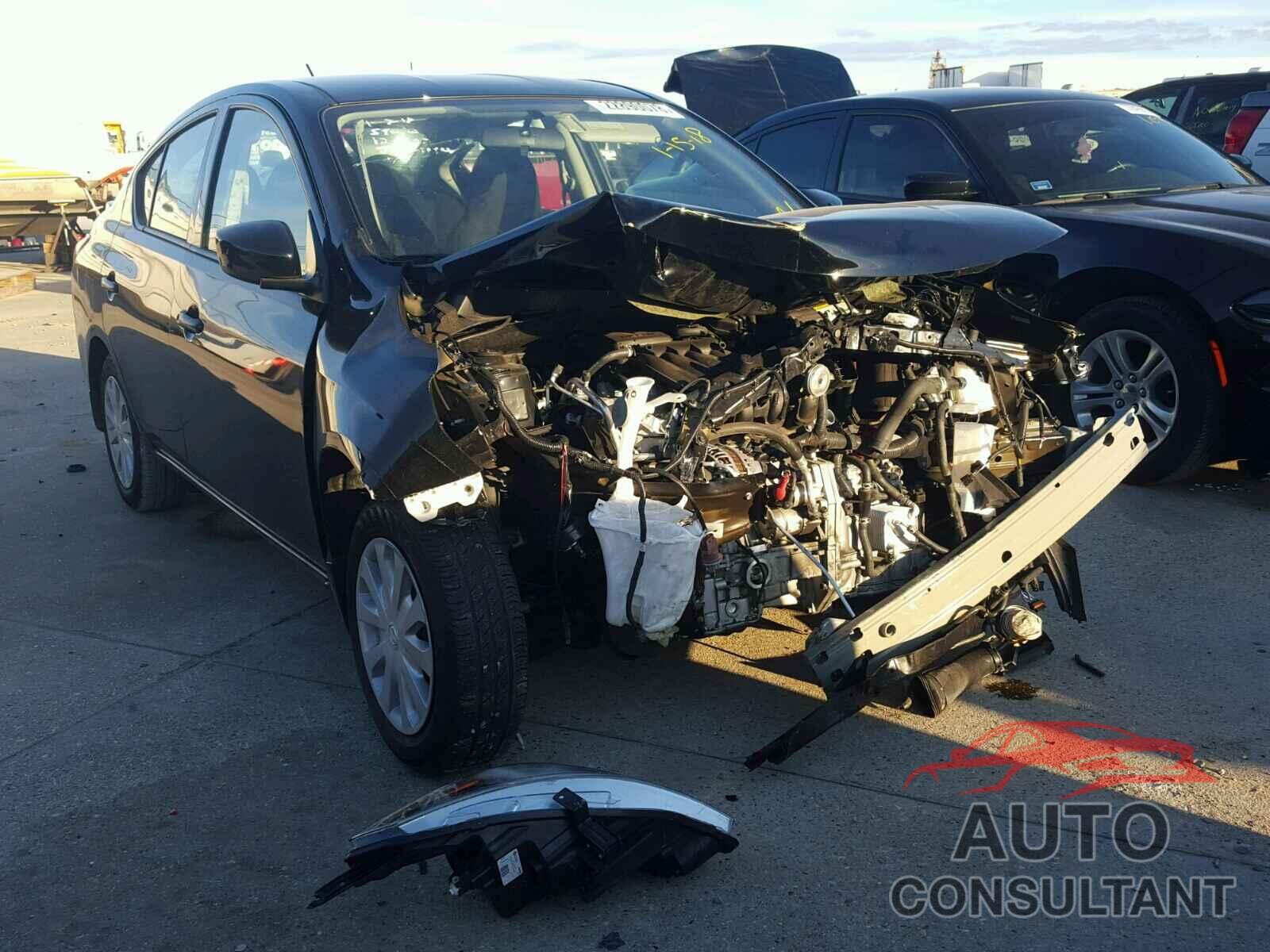 NISSAN VERSA 2017 - 3N1CN7AP8HL859230