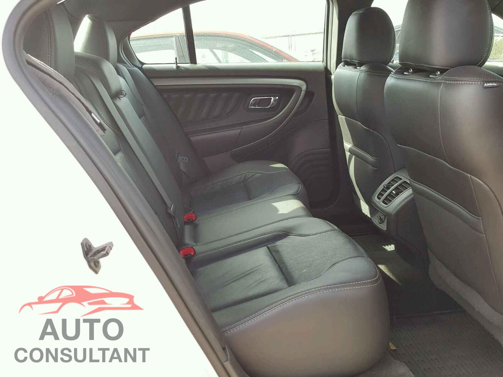 FORD TAURUS 2015 - 1FAHP2E80FG123697