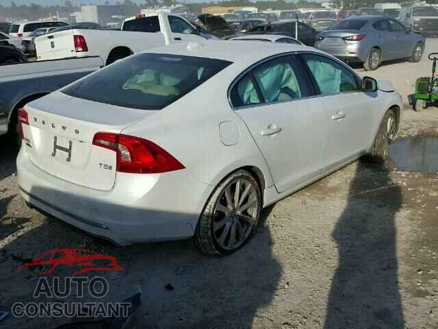 VOLVO S60 2017 - LYV402HM6HB131663