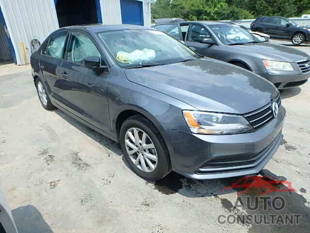 VOLKSWAGEN JETTA 2015 - 3VWD17AJ0FM296977