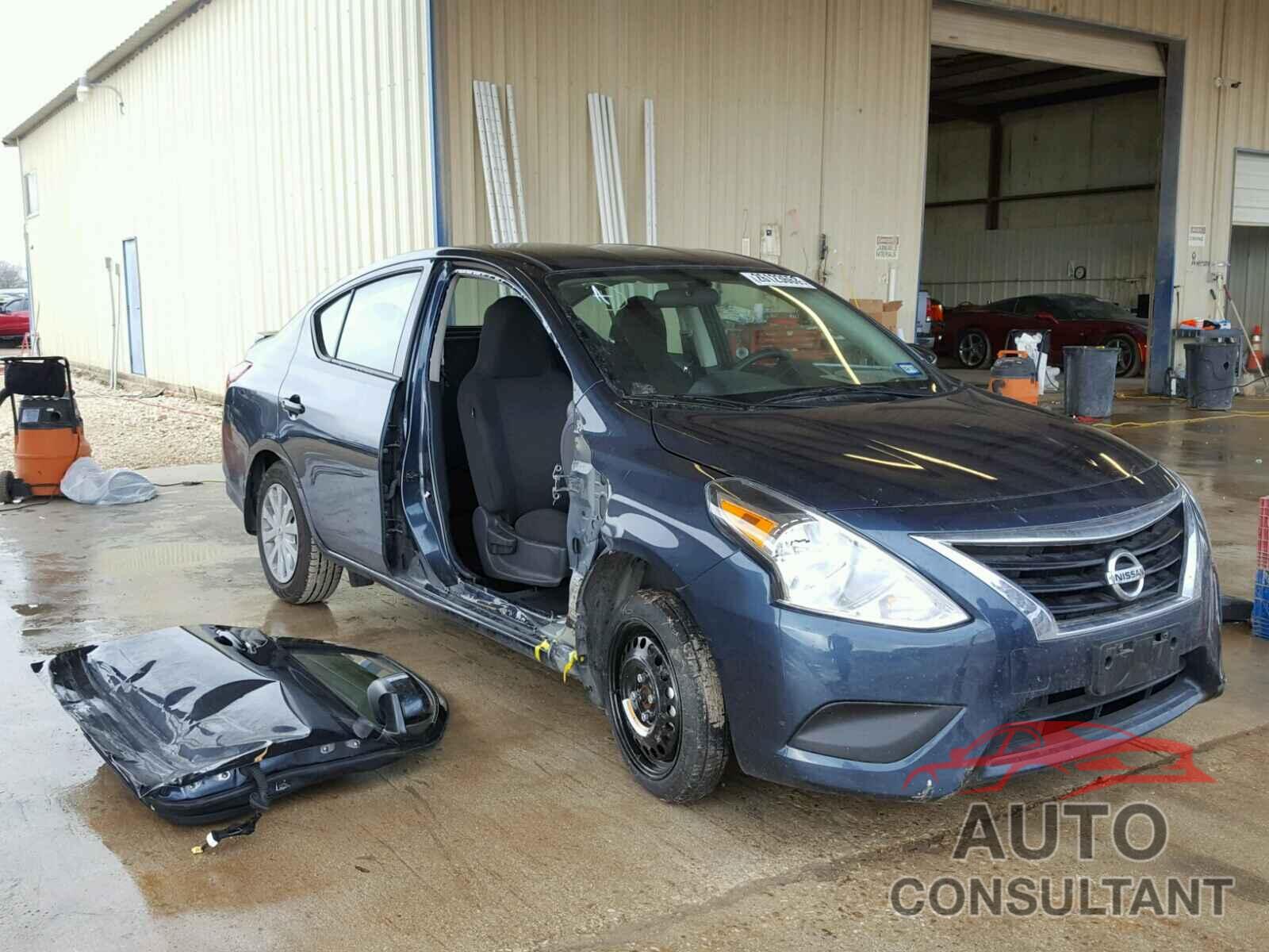 NISSAN VERSA 2017 - 3N1CN7AP4HL824488