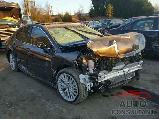 TOYOTA CAMRY 2018 - 4T1B11HK9JU501895