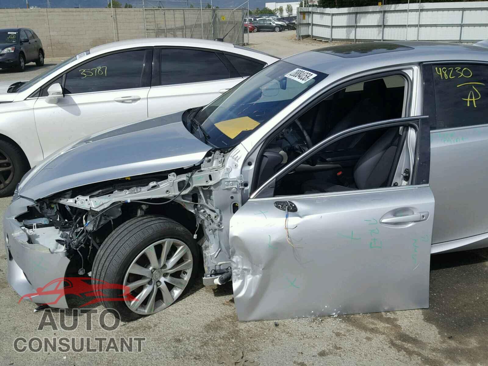 LEXUS IS250 2015 - JTHBF1D20F5072951
