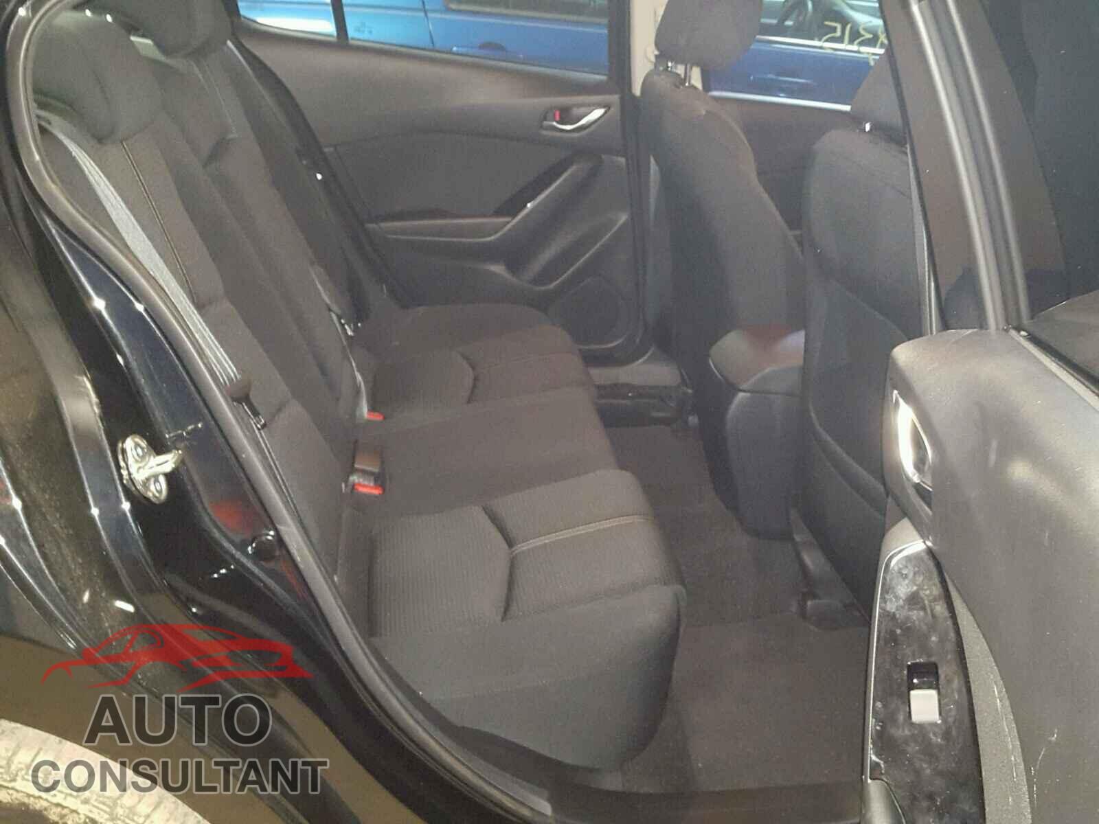 MAZDA 3 2017 - 3MZBN1U74HM131476