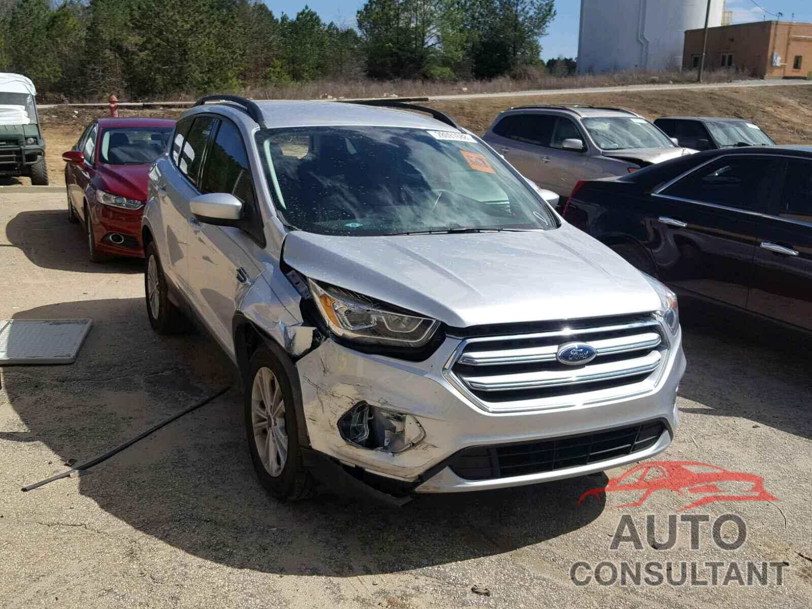 FORD ESCAPE 2017 - 1FMCU0GD1HUC59753