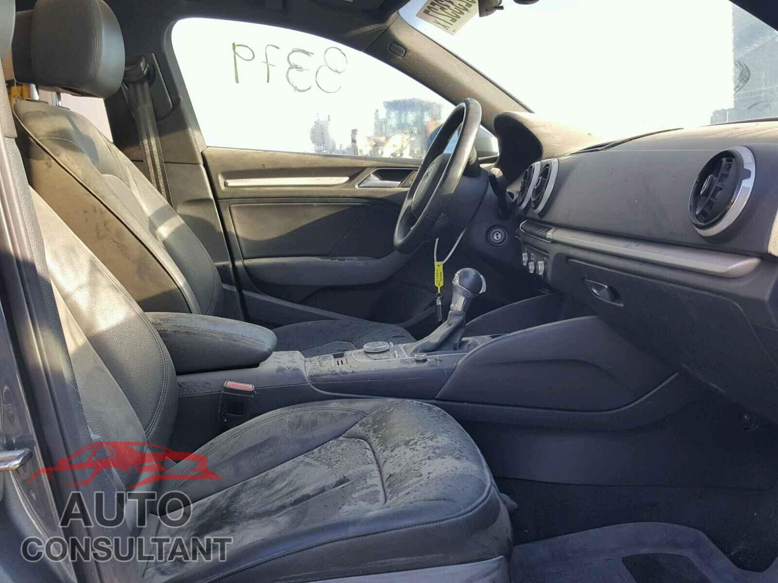 AUDI A3 2016 - WAUA7GFFXG1035330