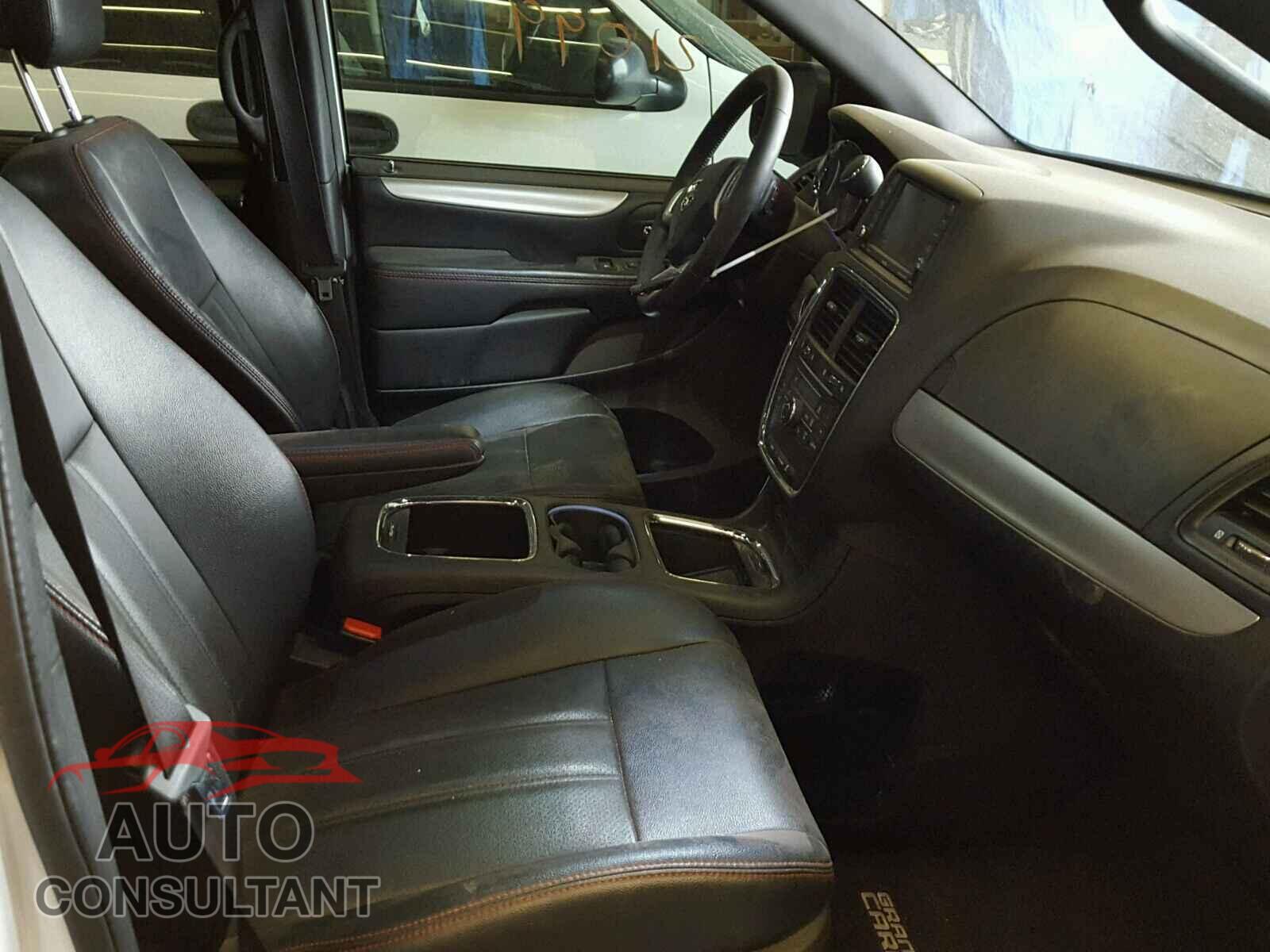 DODGE CARAVAN 2017 - 3N1AB7AP6KY373882