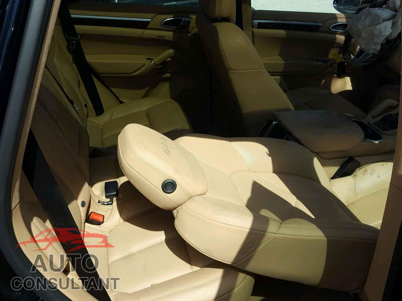 PORSCHE CAYENNE 2016 - WP1AD2A23GLA77781