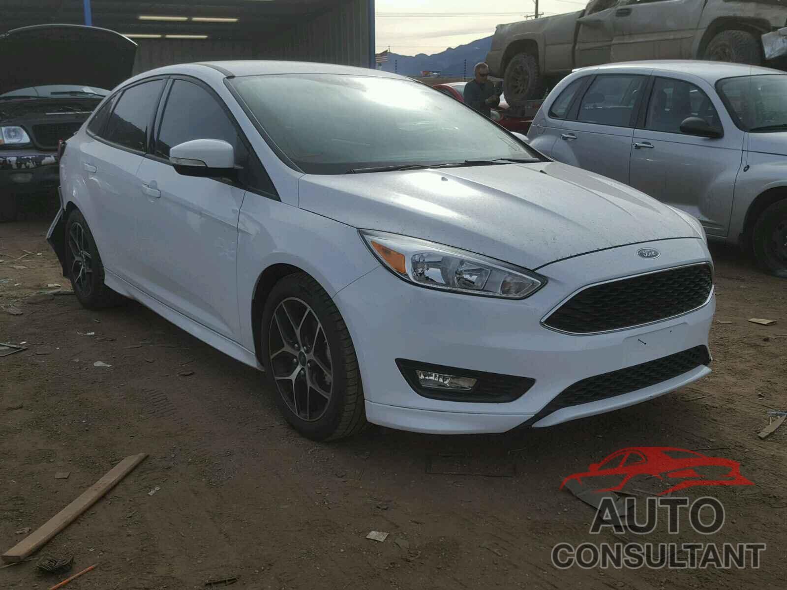 FORD FOCUS 2015 - 1FADP3F21FL248570