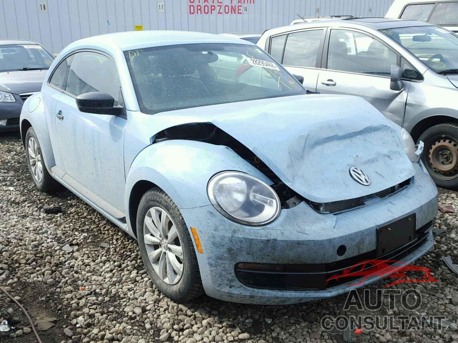 VOLKSWAGEN BEETLE 2015 - 3VWF17AT4FM647772