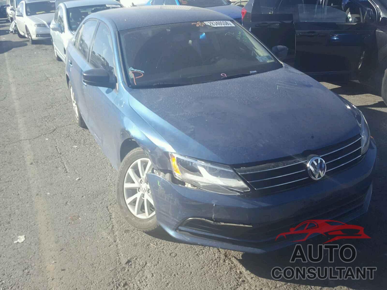 VOLKSWAGEN JETTA 2015 - 3VWD17AJ8FM414547
