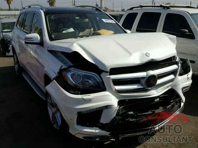 MERCEDES-BENZ GL550/63 2015 - 4JGDF7DE7FA512867