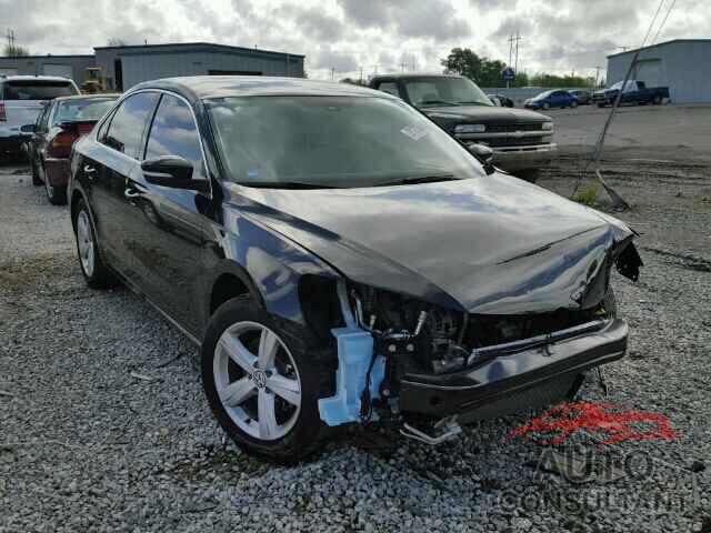VOLKSWAGEN PASSAT 2015 - 1VWAS7A30FC120336