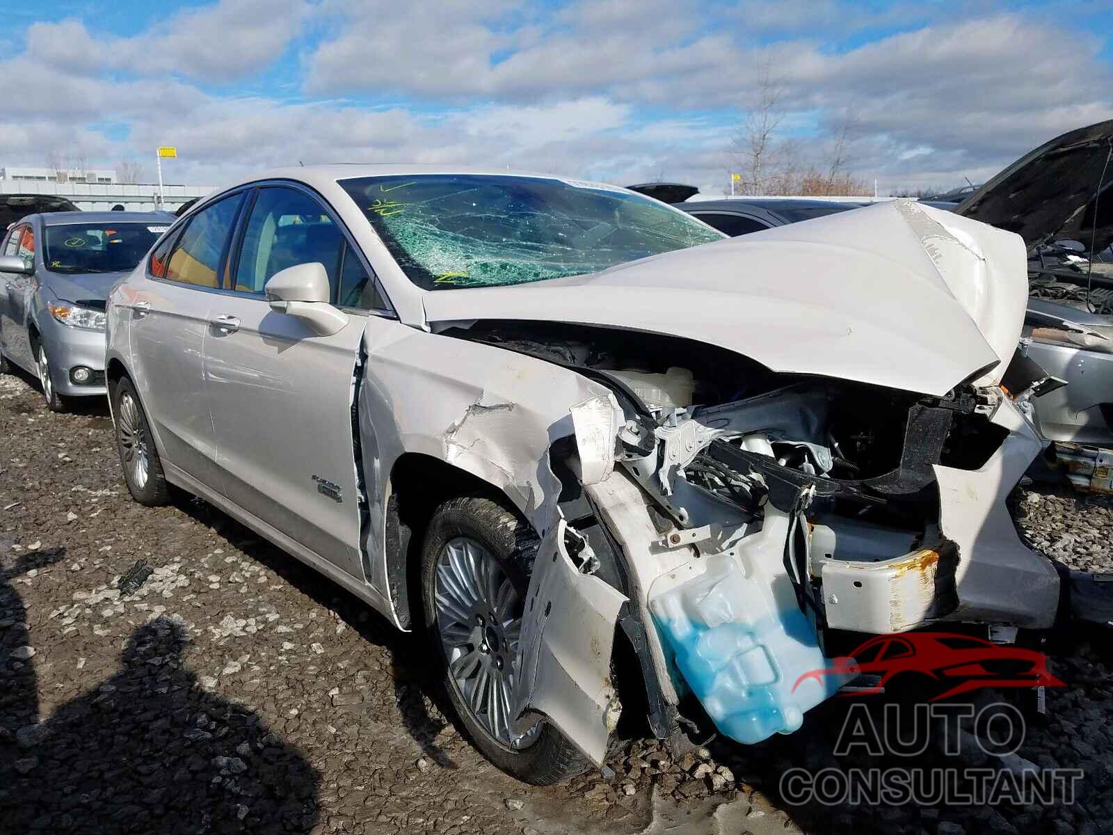 FORD FUSION 2018 - 3FA6P0PU2JR273981