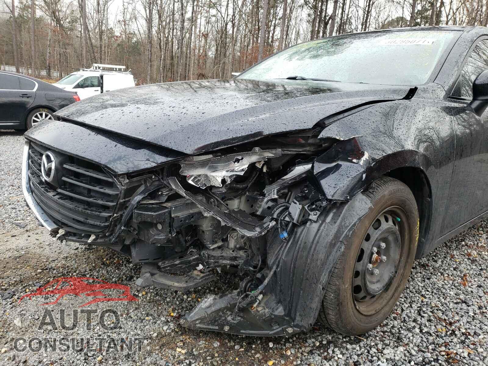 MAZDA 3 2018 - 3MZBN1U78JM191752