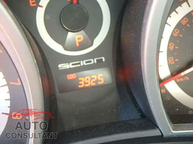 TOYOTA SCION 2015 - JTKJF5C71FJ005275