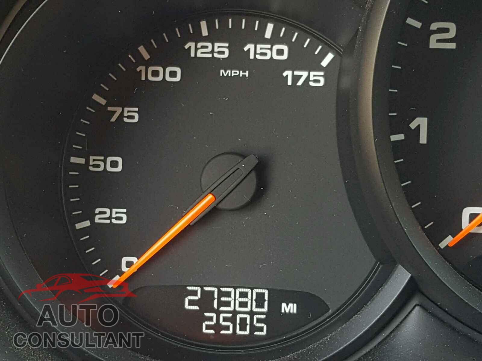 PORSCHE MACAN 2017 - WP1AA2A58HLB02078