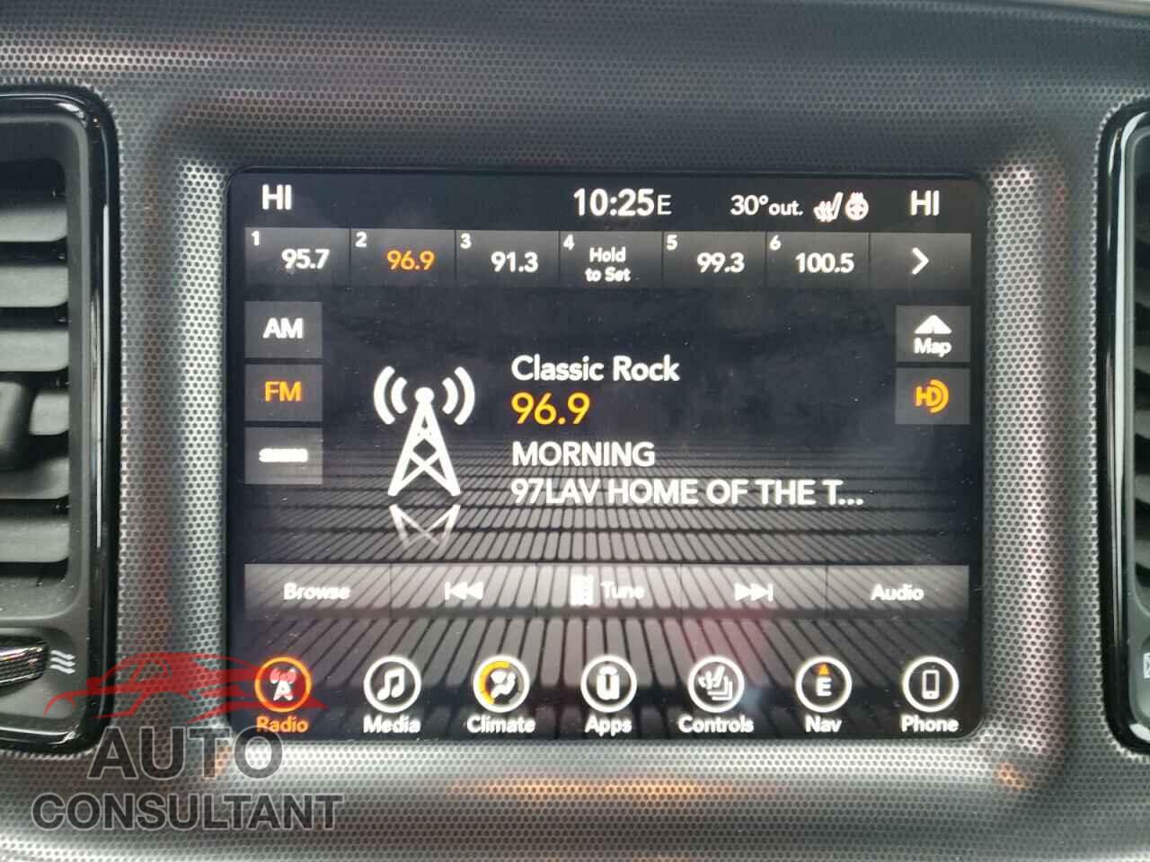 DODGE CHALLENGER 2017 - 2C3CDZGG7HH619912