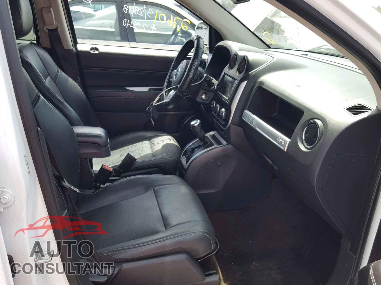 JEEP COMPASS LA 2015 - 1C4NJCEA1FD367707