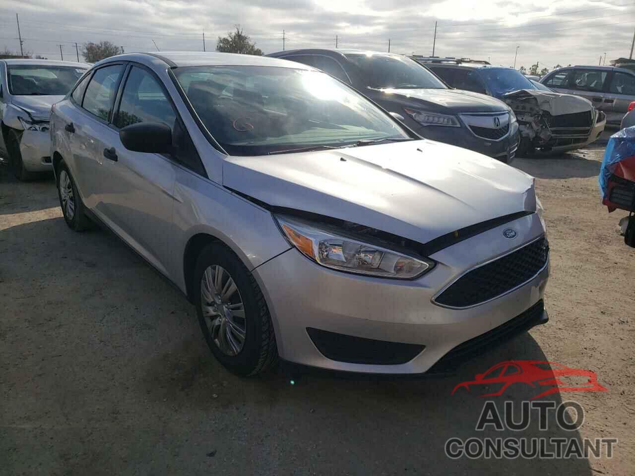 FORD FOCUS 2017 - 1FADP3E23HL241947