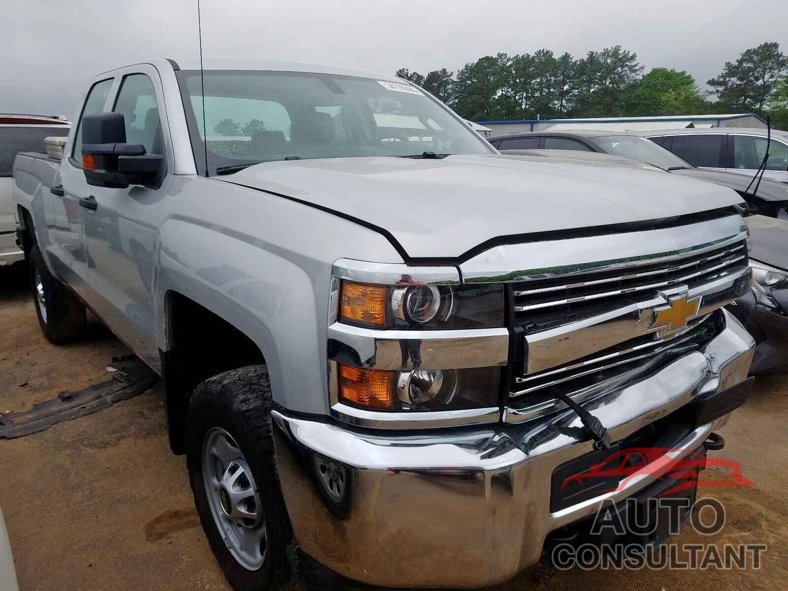 CHEVROLET SILVERADO 2018 - 3FA6P0HDXHR122797