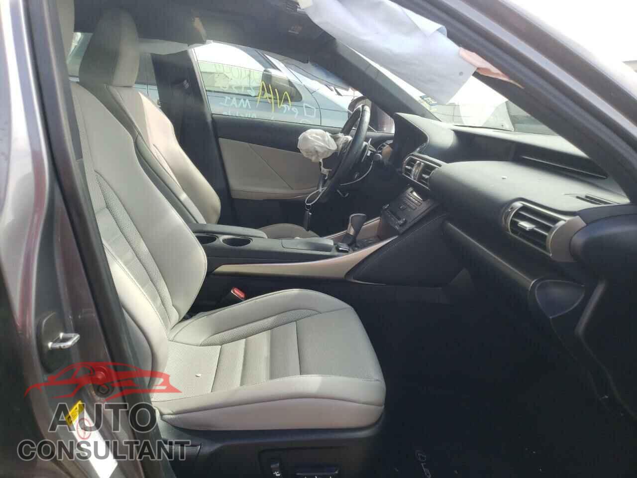 LEXUS IS 2016 - JTHBA1D28G5009905