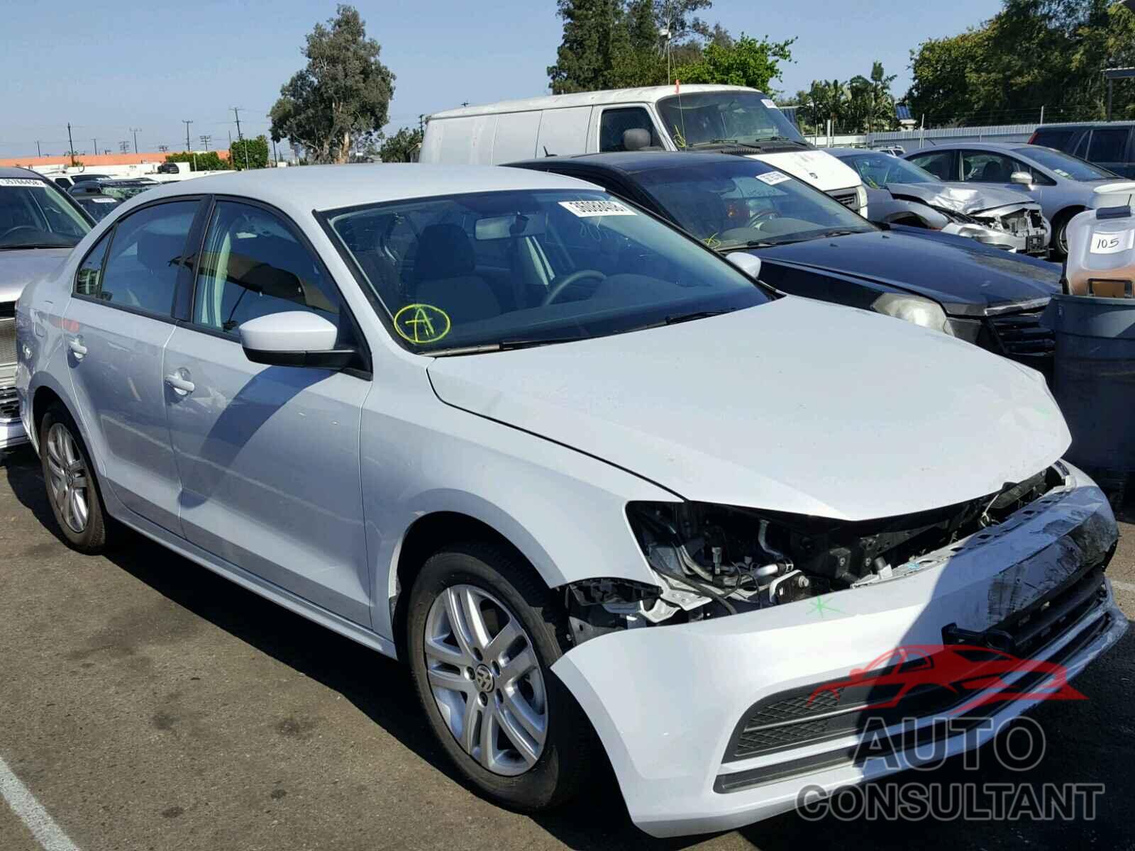 VOLKSWAGEN JETTA 2018 - 3VW2B7AJ9JM262100