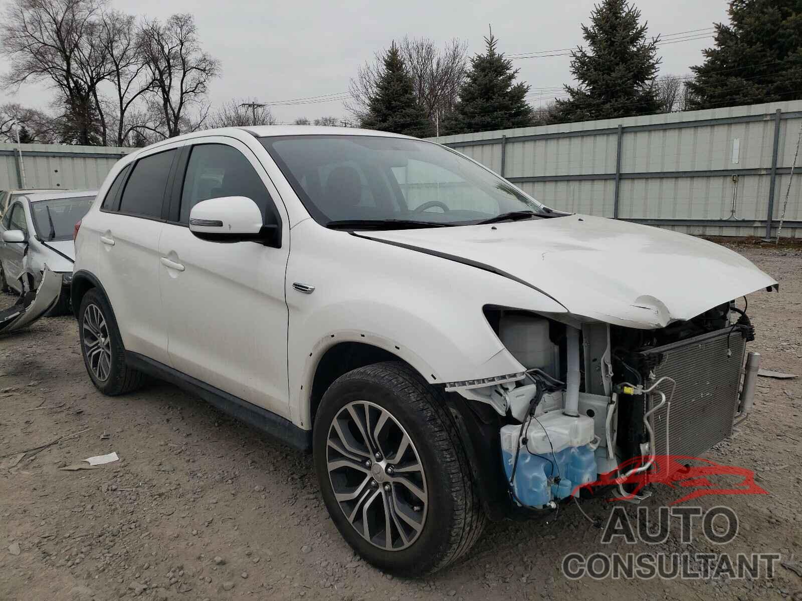 MITSUBISHI OUTLANDER 2018 - JA4AR3AU7JU013796
