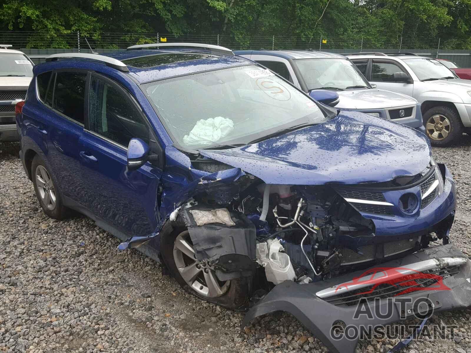 TOYOTA RAV4 XLE 2015 - 2T3RFREVXFW243866
