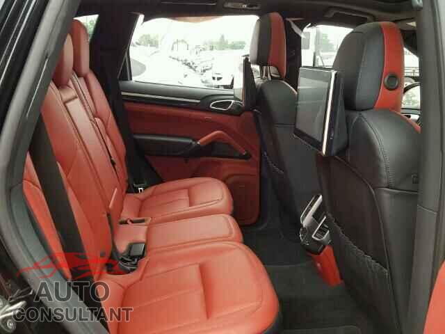 PORSCHE CAYENNE 2016 - WP1AB2A2XGLA92896