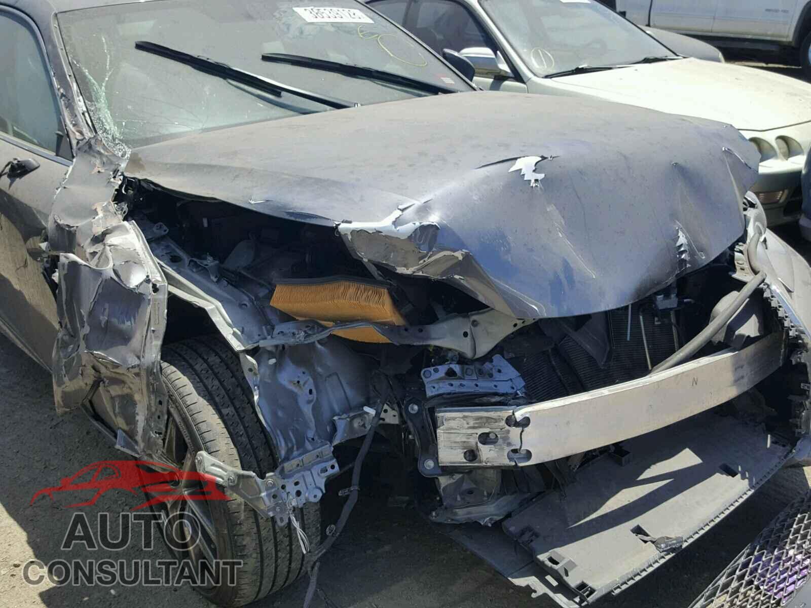 LEXUS IS 2016 - JTHBE1D22G5025988