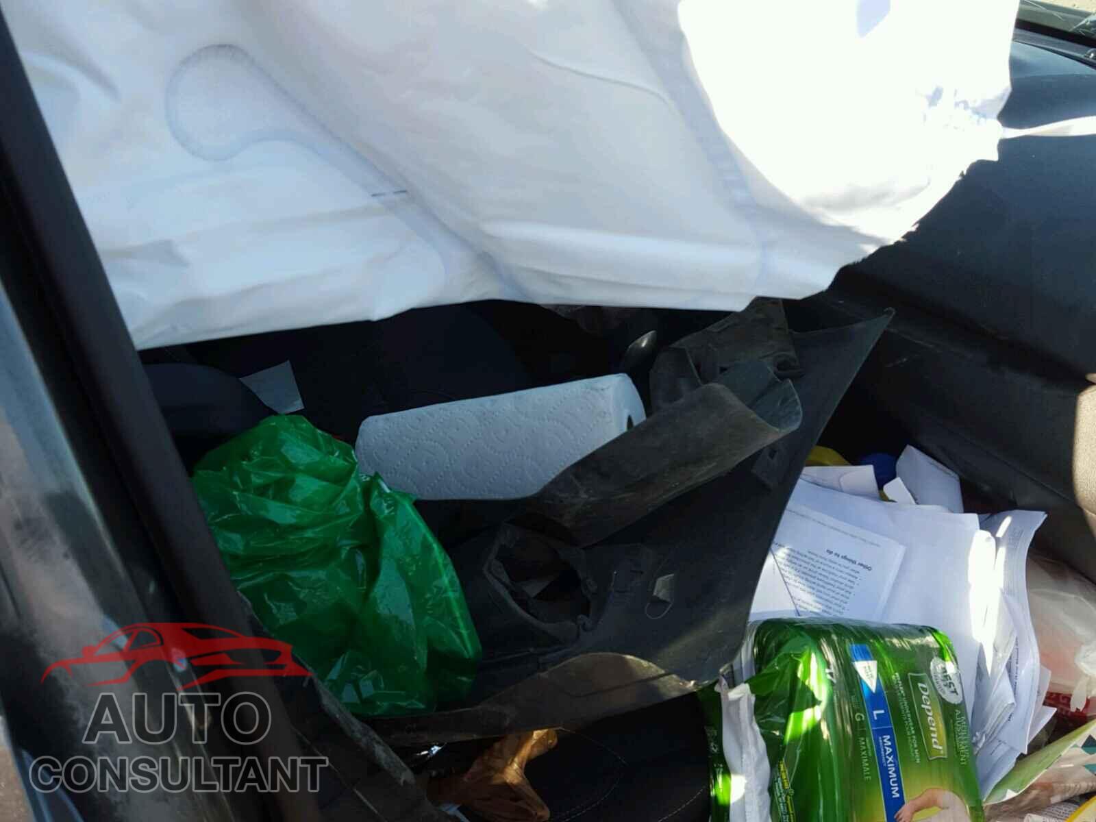 FORD FIESTA 2016 - 3FADP4EJ5GM105703