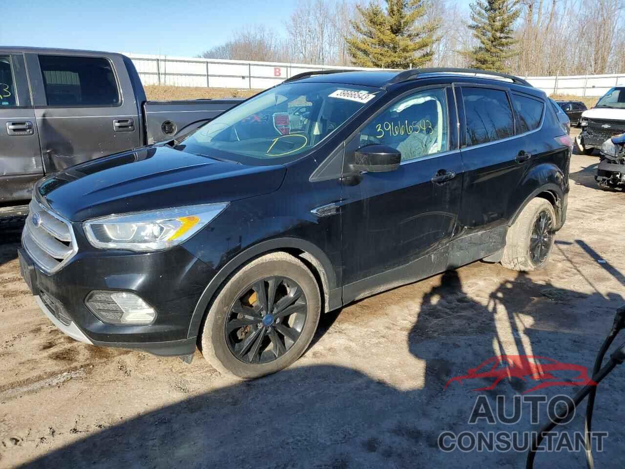 FORD ESCAPE 2017 - 1FMCU0GD6HUA05150
