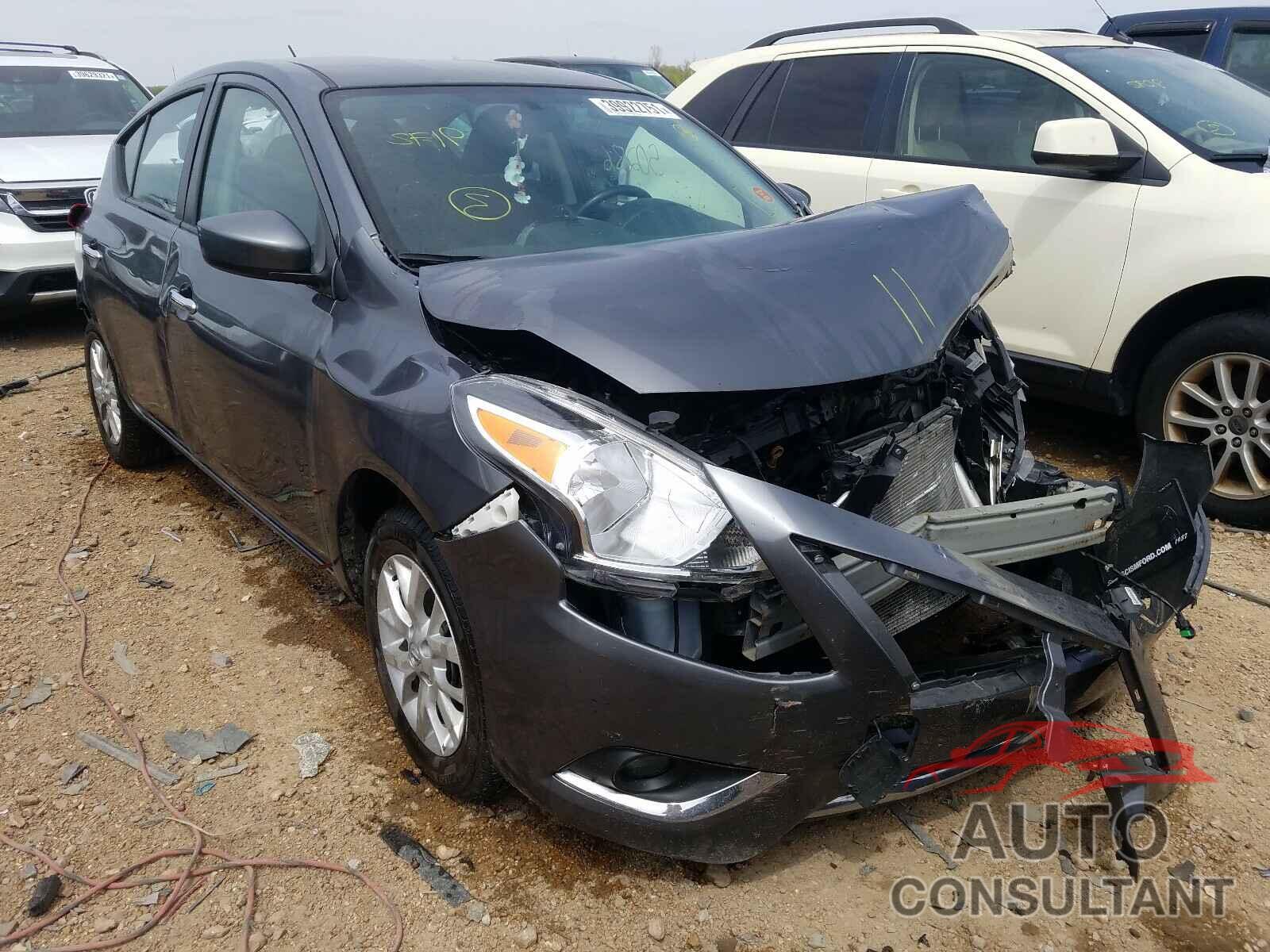 NISSAN VERSA 2018 - 3N1CN7APXJL878772