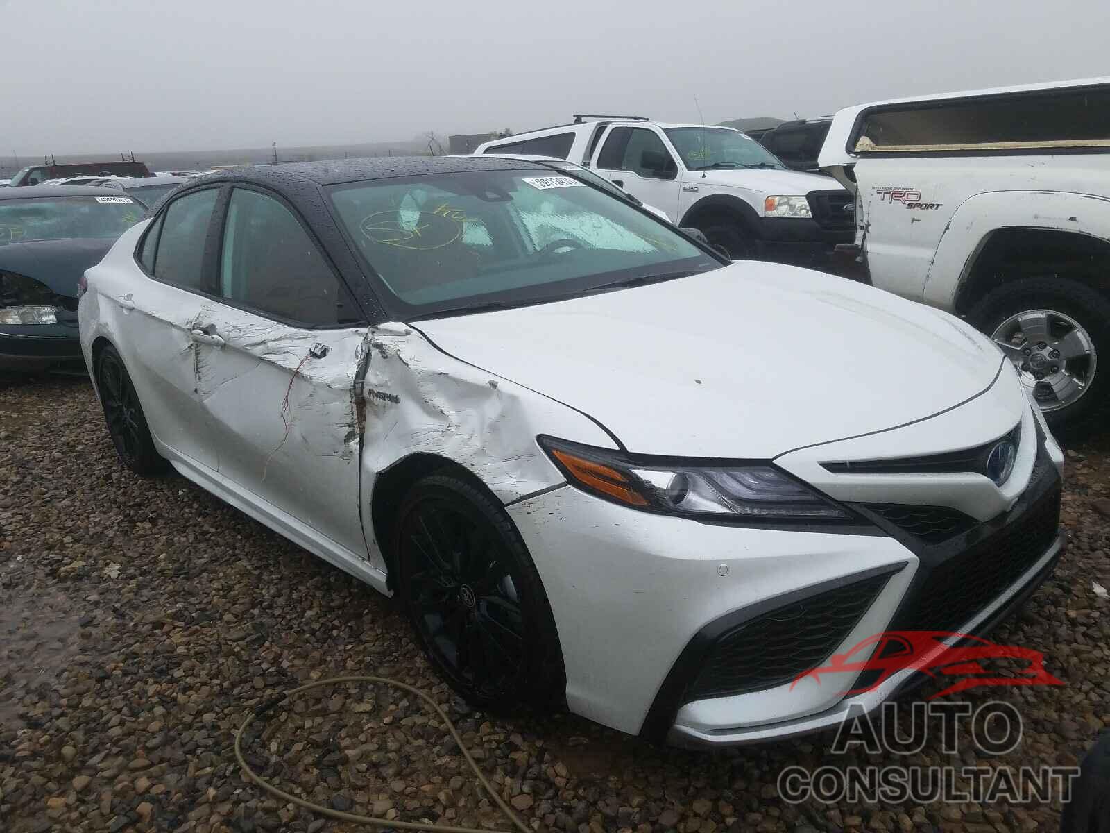 TOYOTA CAMRY 2021 - 4T1K31AKXMU020806