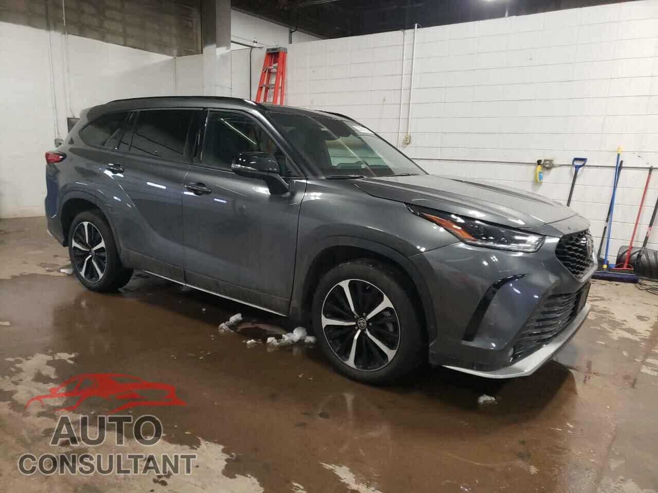 TOYOTA HIGHLANDER 2021 - 5TDJZRBH9MS133473
