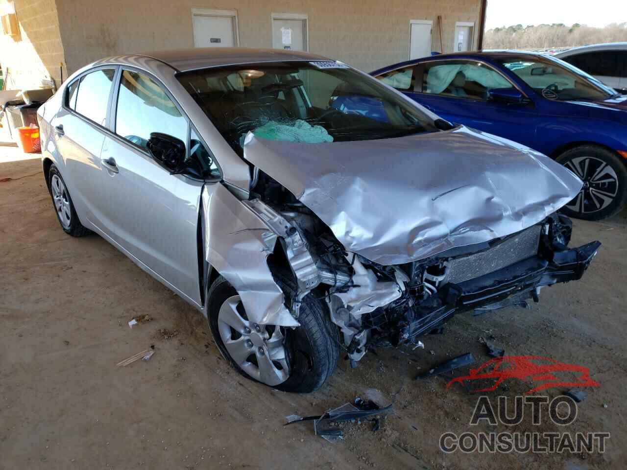 KIA FORTE 2018 - 3KPFK4A75JE246848