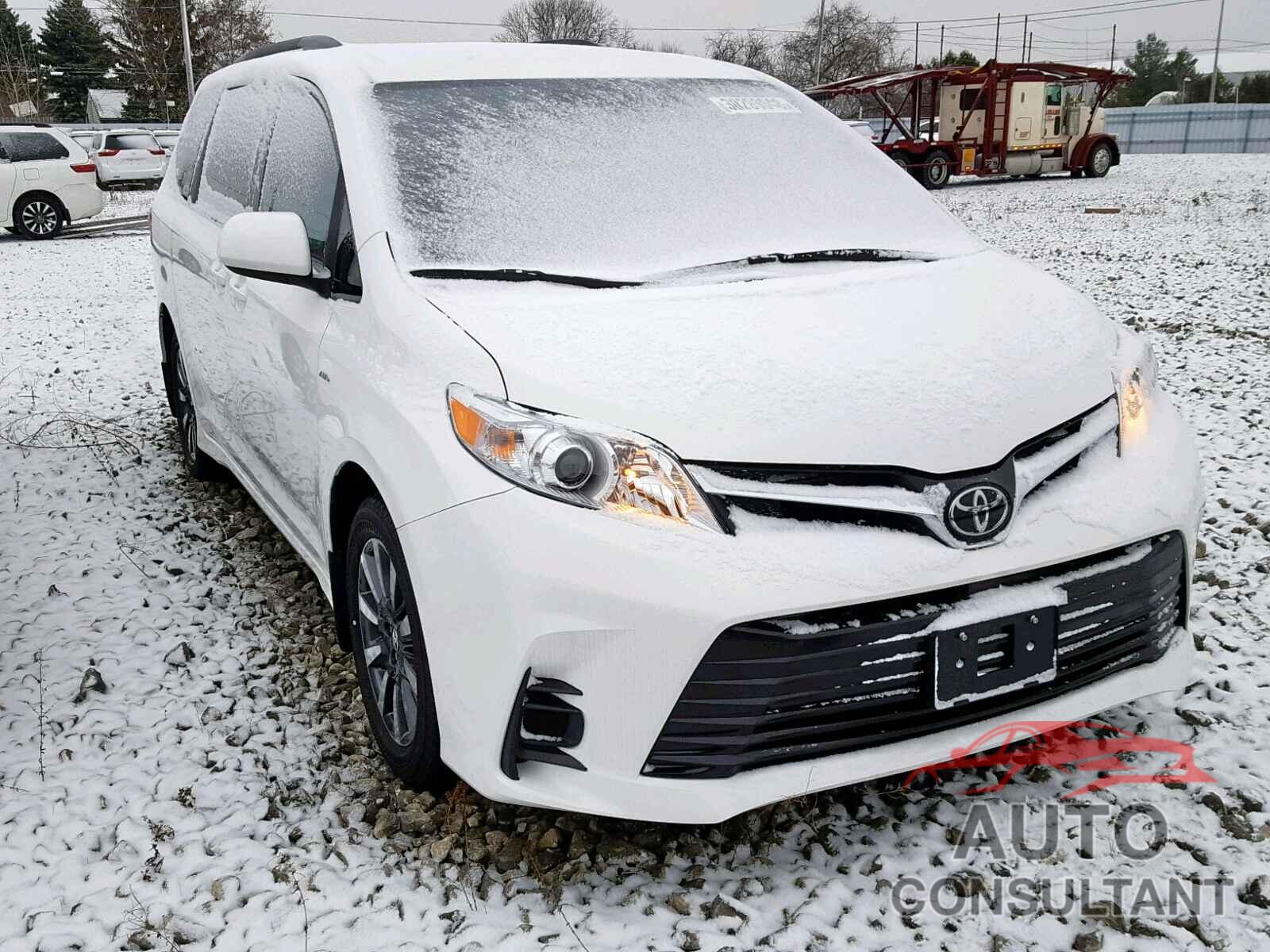 TOYOTA SIENNA 2018 - 5TDJZ3DC5JS191722