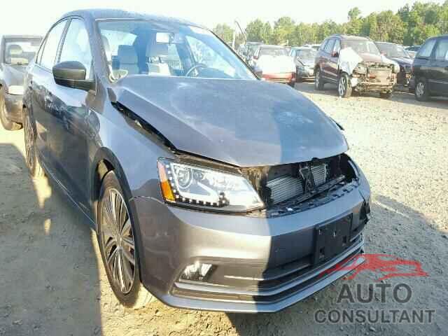 VOLKSWAGEN JETTA 2016 - 3VWD17AJ7GM330365