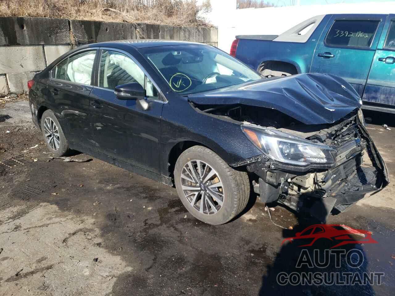 SUBARU LEGACY 2018 - 4S3BNAF68J3044310