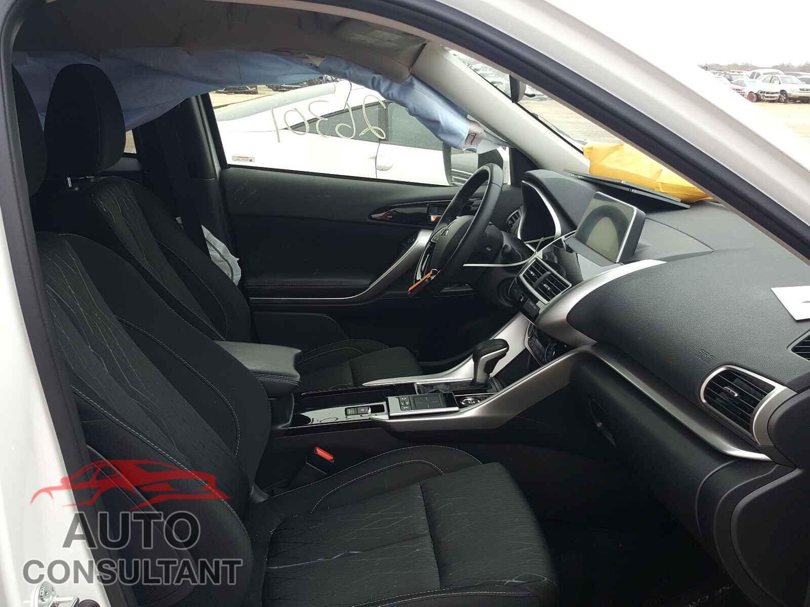 MITSUBISHI ECLIPSE 2019 - JA4AT5AA4KZ013844