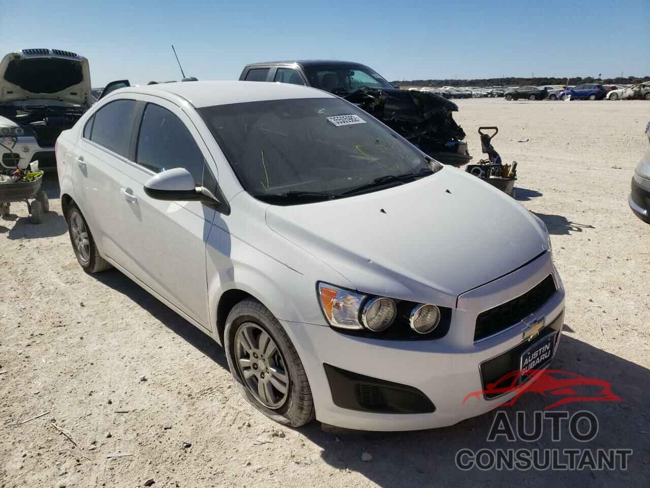 CHEVROLET SONIC 2016 - 1G1JC5SB0G4143257