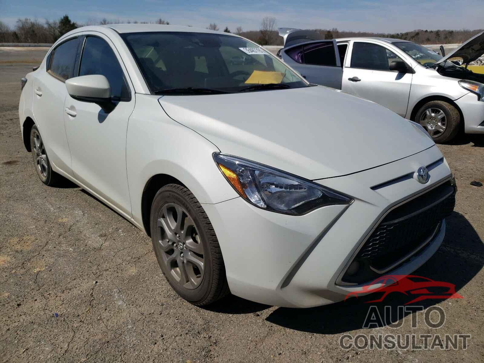 TOYOTA YARIS 2019 - 3MYDLBYV5KY516563