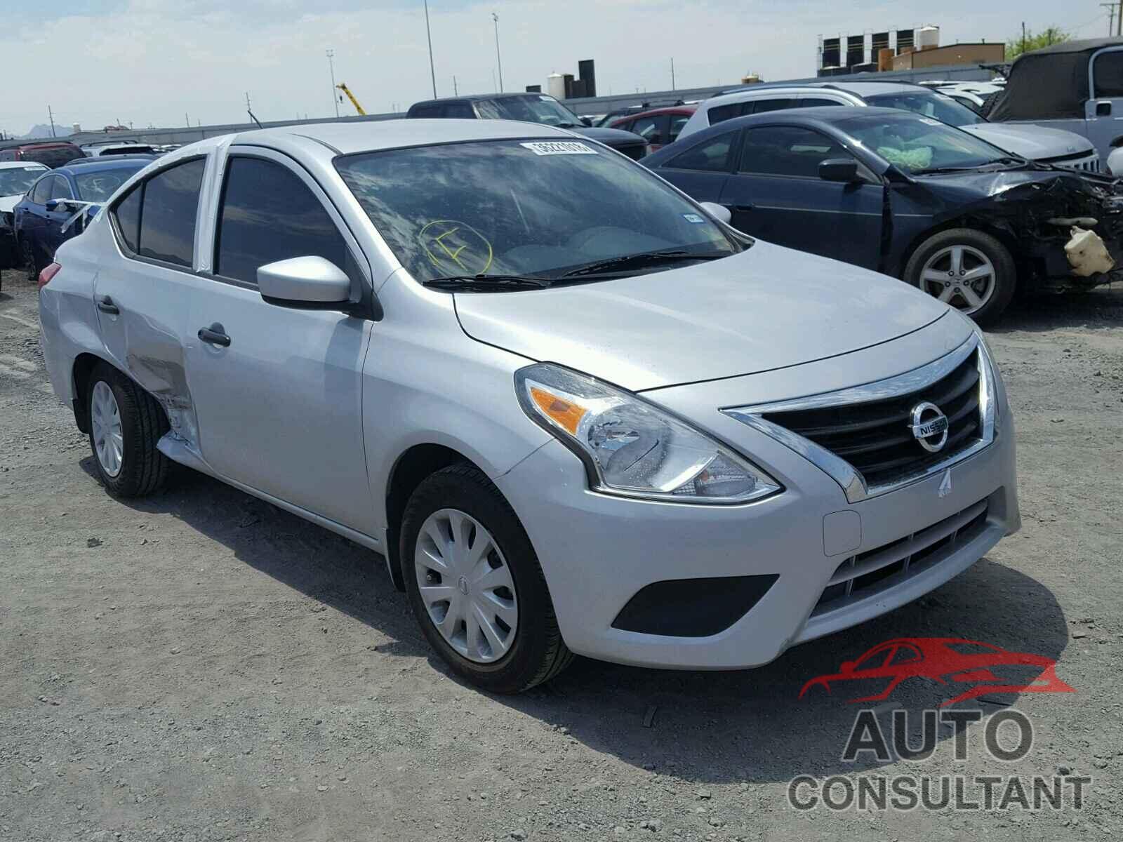 NISSAN VERSA 2017 - 3N1CN7AP7HL885558