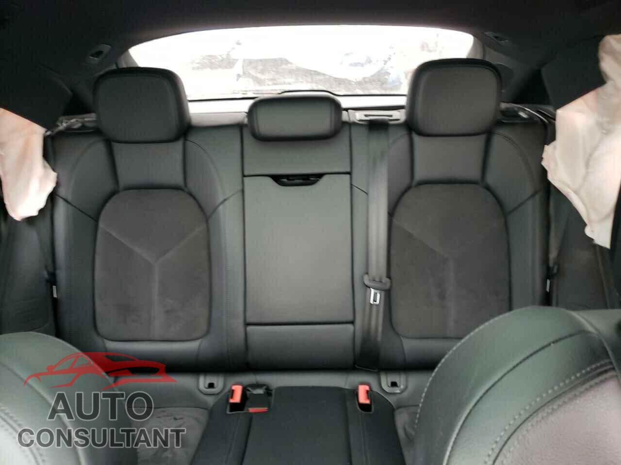PORSCHE MACAN 2017 - WP1AA2A50HLB08487