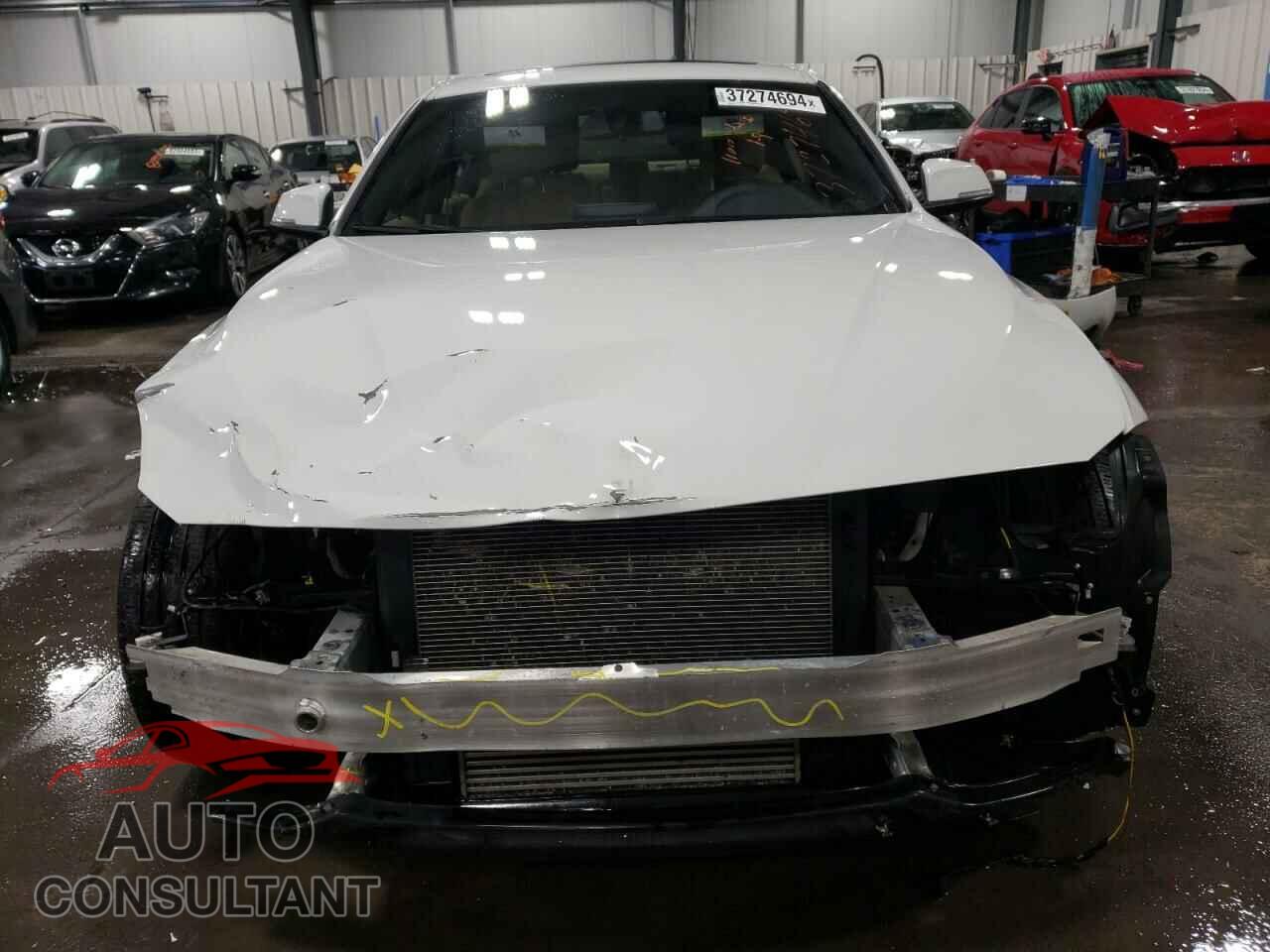 BMW 3 SERIES 2016 - WBA8E5G58GNU21901