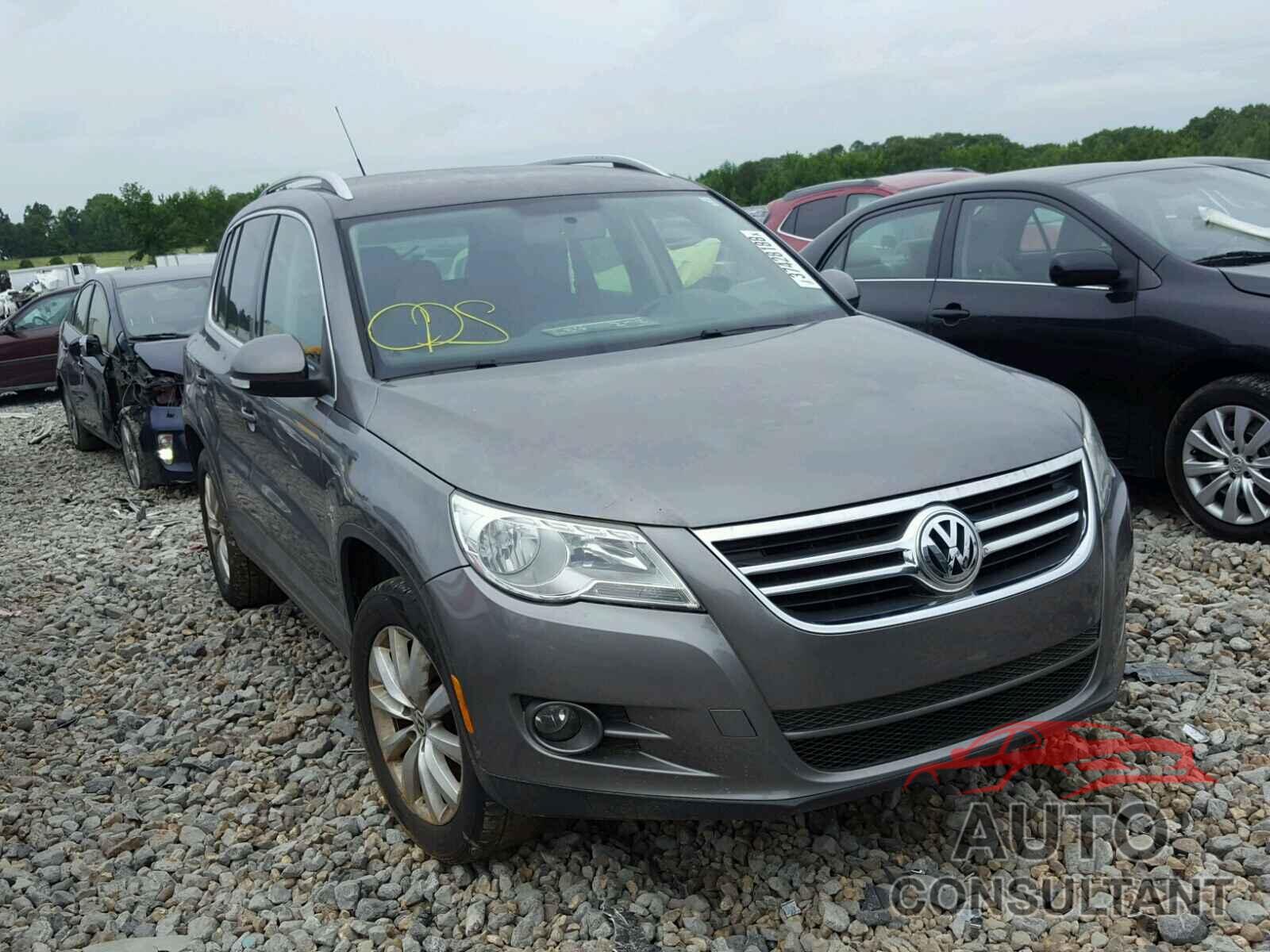 VOLKSWAGEN TIGUAN 2011 - WVGAV7AX0BW500309