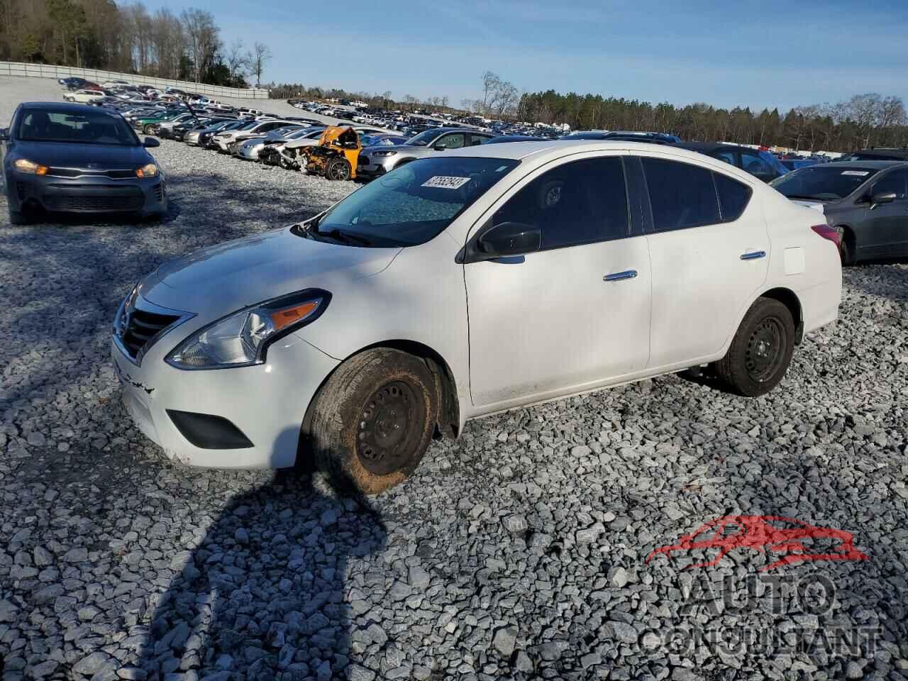 NISSAN VERSA 2017 - 3N1CN7AP0HL890679