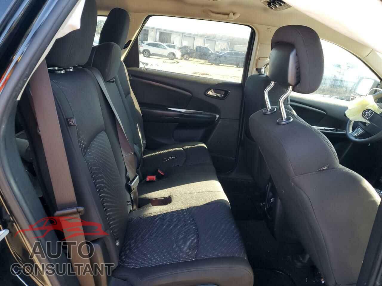 DODGE JOURNEY 2019 - 3C4PDCBB1KT779143