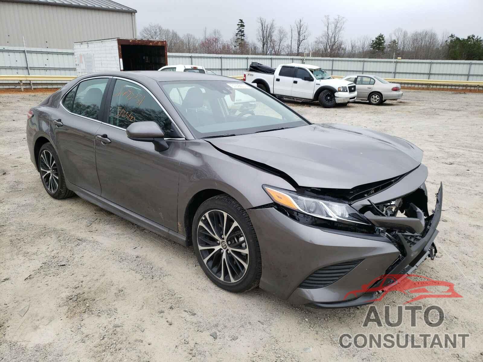 TOYOTA CAMRY 2020 - 4T1G11AK2LU395471